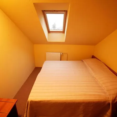 Hotell Tribunia Tribalj