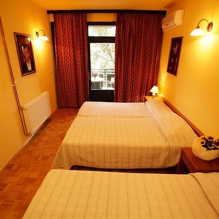 Hotell Tribunia Tribalj