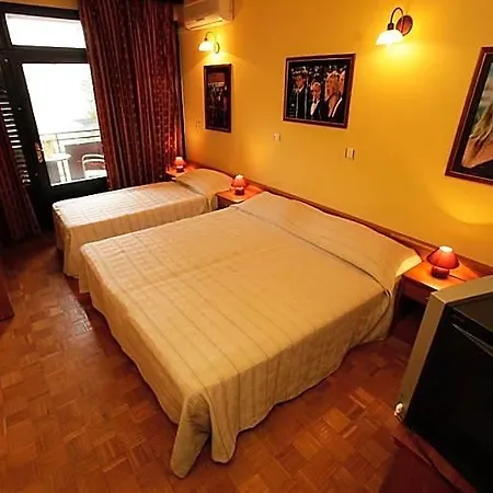 Hotel Tribunia